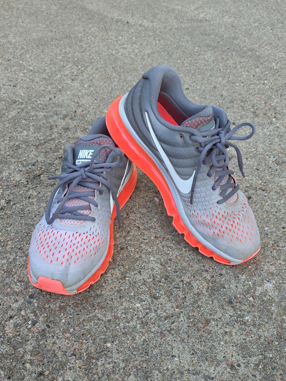 Nike Air Max 2017 Womens Running Athletic Sneakers Size 9 Grey Hot Lava